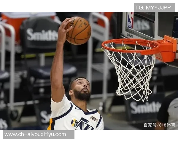 戈贝尔半场表现抢眼7投6中斩获12分7篮板1盖帽多次快攻扣篮展现实力